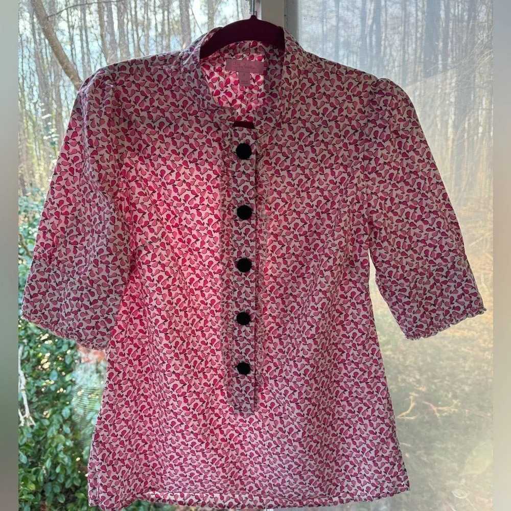 Lilly Pulitzer pear top size 2